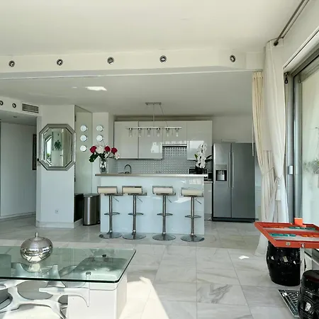Croisette Sea & Sky Apartament